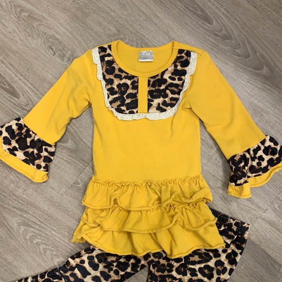 Leopard Outfit💛 - Picture 2 of 4